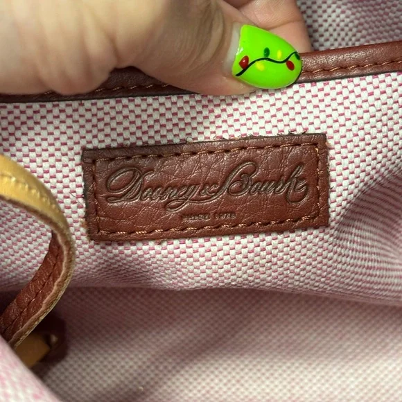 Dooney & Bourke Leather Shoulder Bag LIKE NEW - Picture 12 of 15